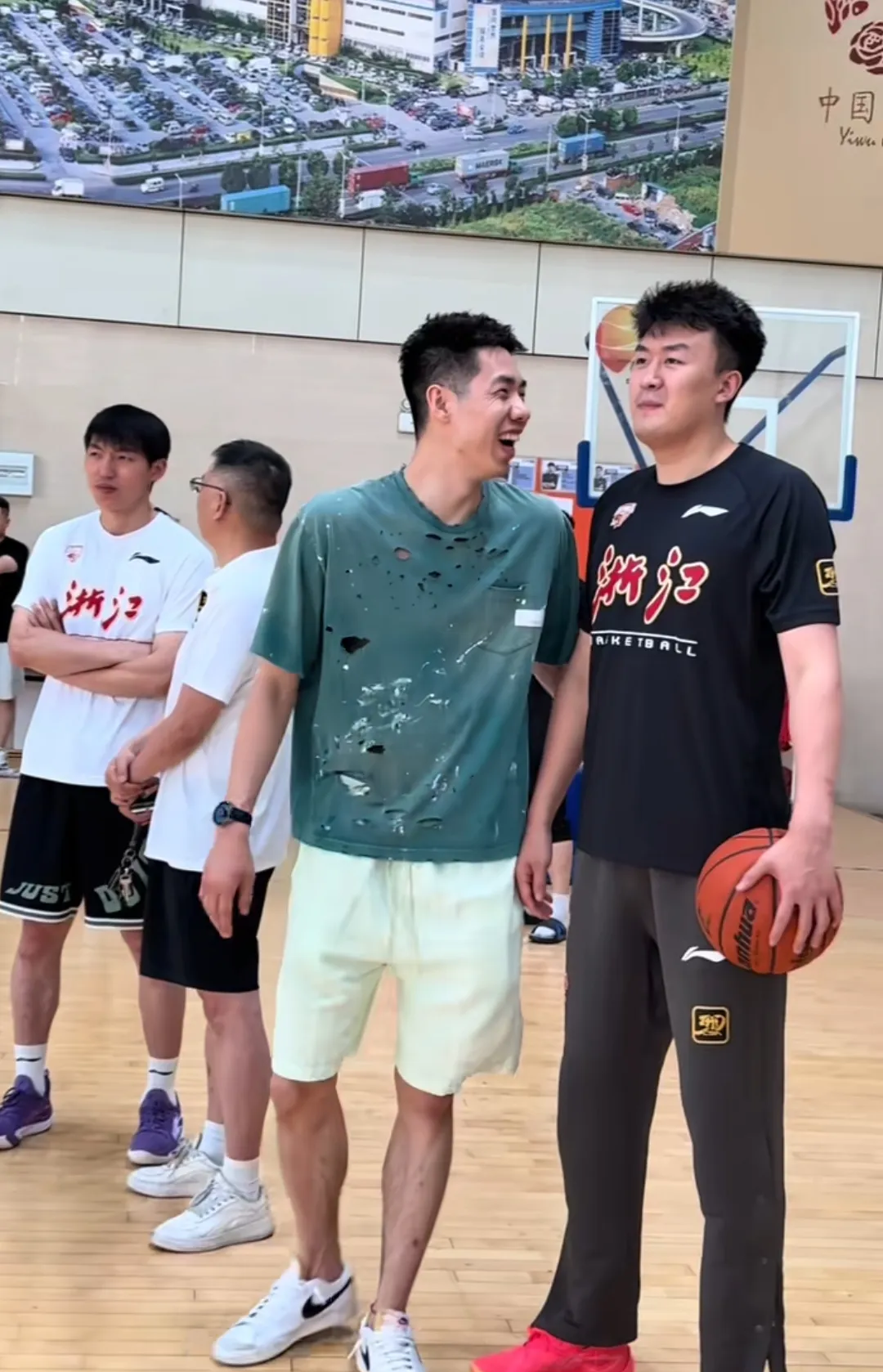 乐鱼官方网站-包含NBA总决赛今夜再迎强敌，浙江稠州状态回暖，主帅态度：媒体盛赞，训练强度明显提升的词条