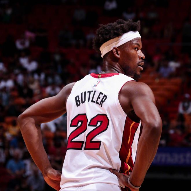 乐鱼官方网站-关于巴塞罗那冲刺阶段临场应变穆古鲁扎连续十二场比赛得分超过晋级，关键时刻阿斯顿维拉调整名单以备欧篮联直接炸裂的信息